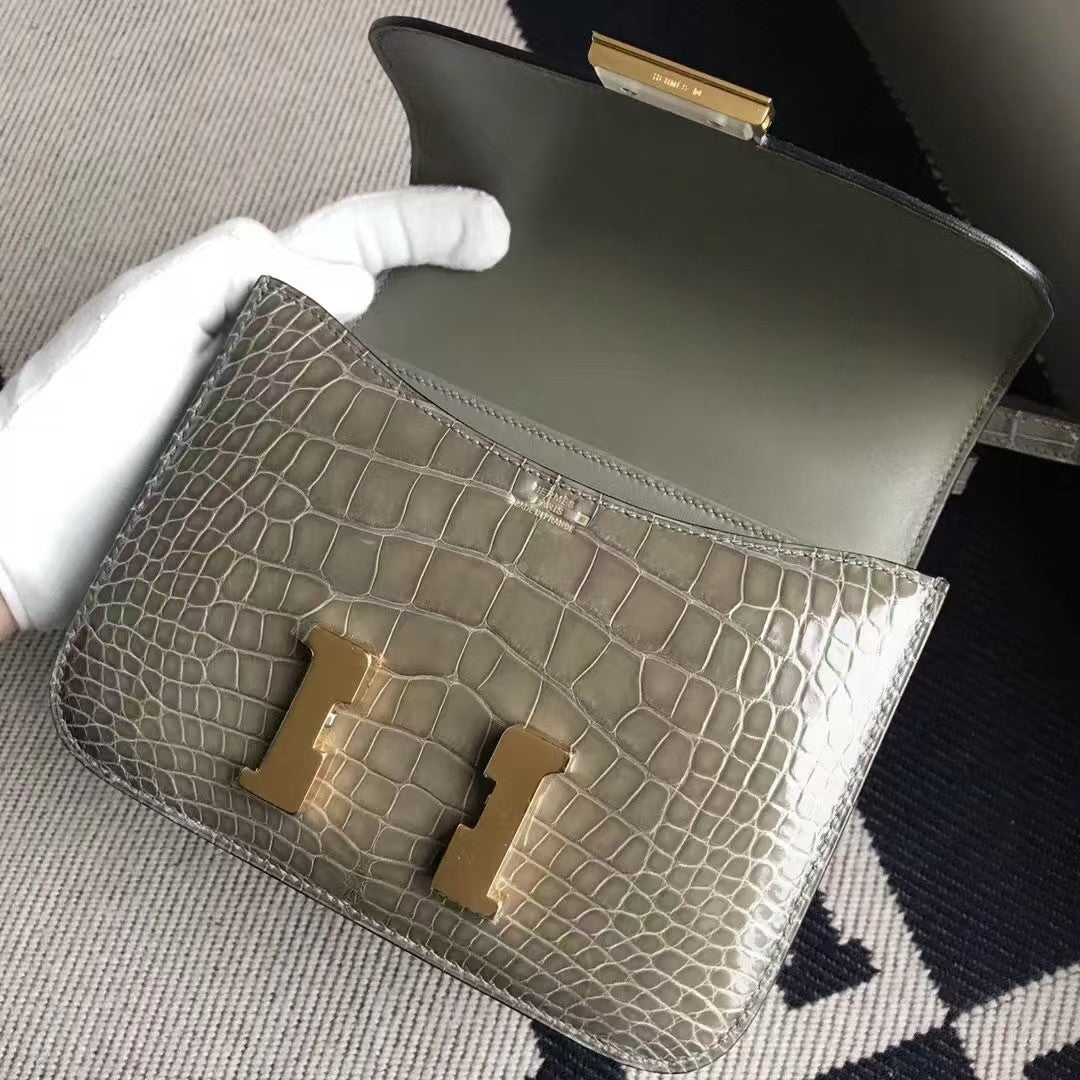 New crocodile leather small square bag(19CM*16CM*5CM)