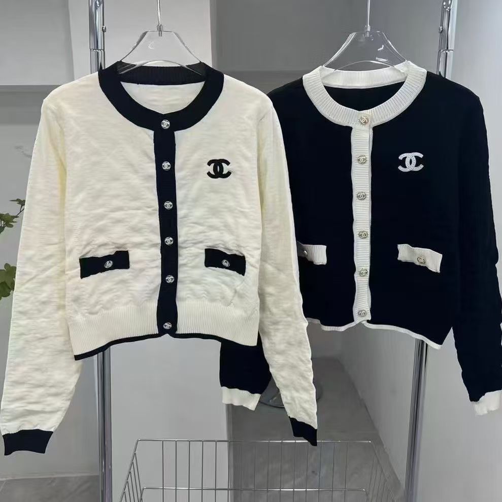 New Embroidered Logo Knit Cardigan