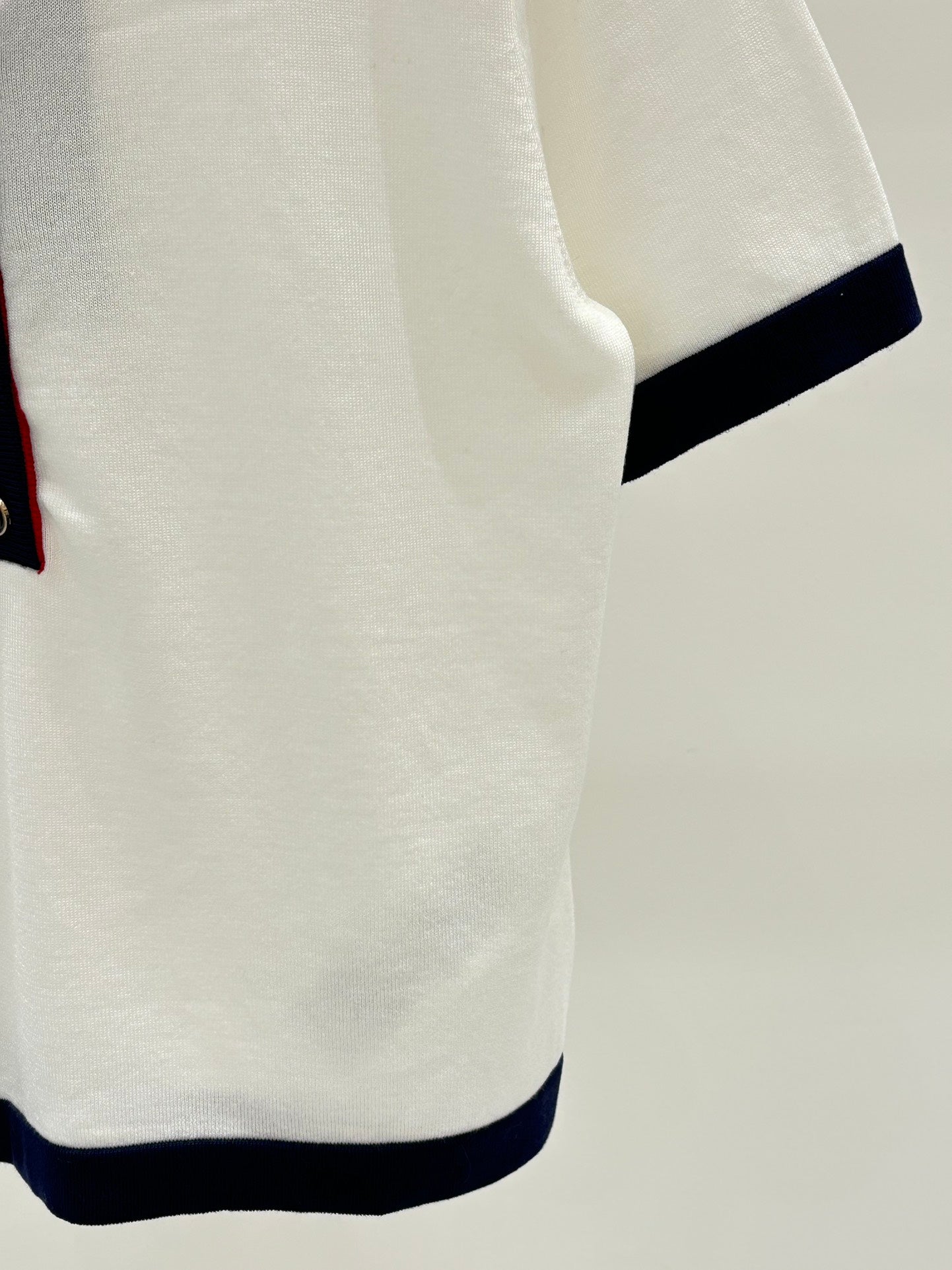 New retro V-neck button knitted short sleeves